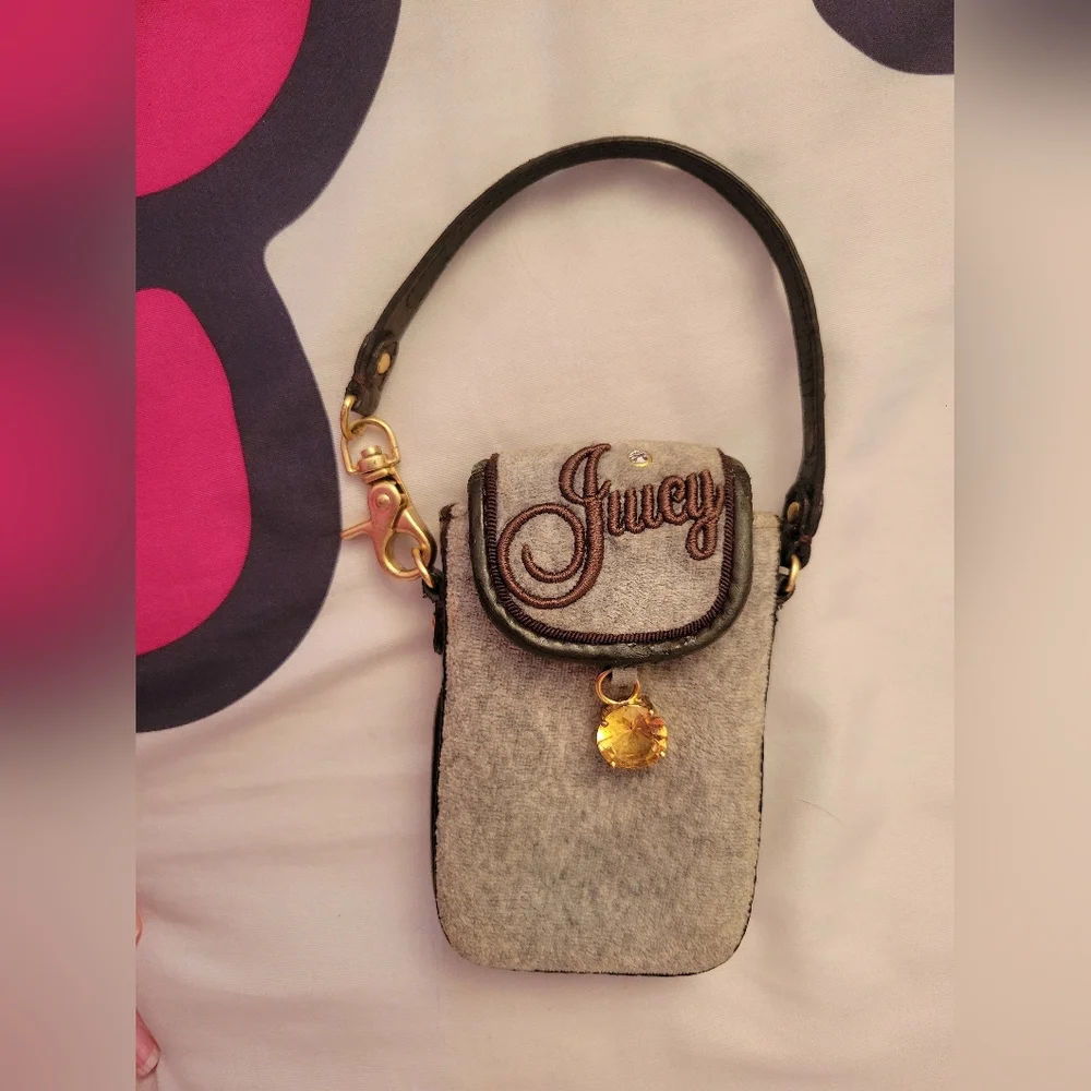 Vintage Juicy Couture Cell Phone Holder - Picture 3 of 16